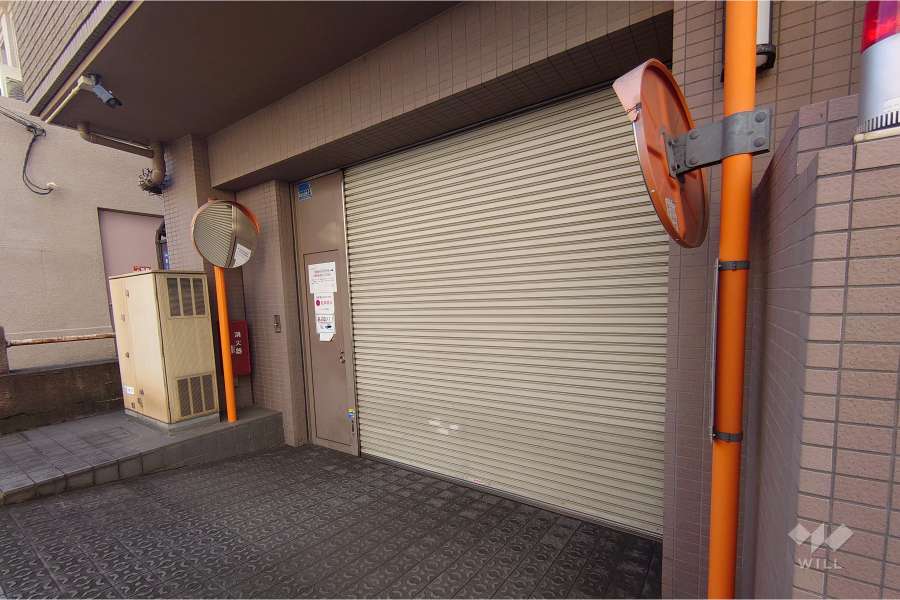 駐車場の出入り口