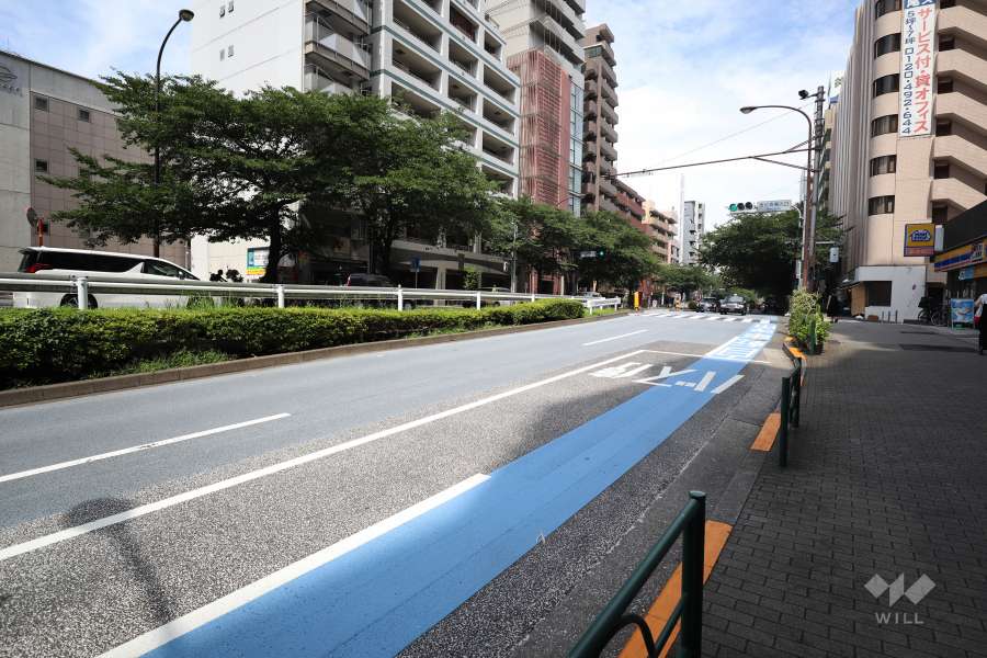 敷地北東側の前面道路