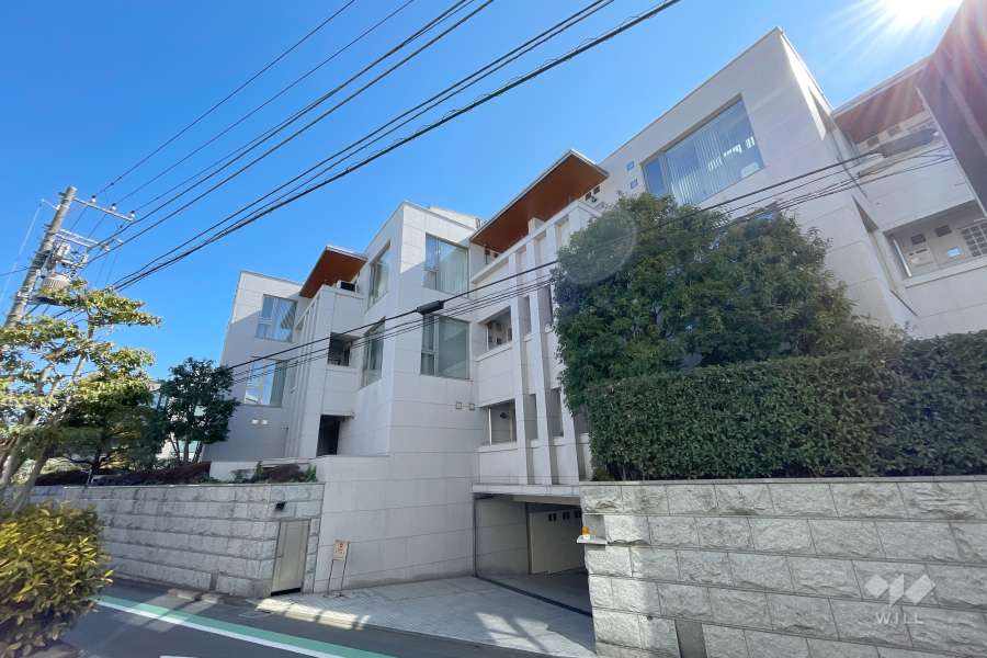 グランドヒルズ代々木上原の外観（北西側から）