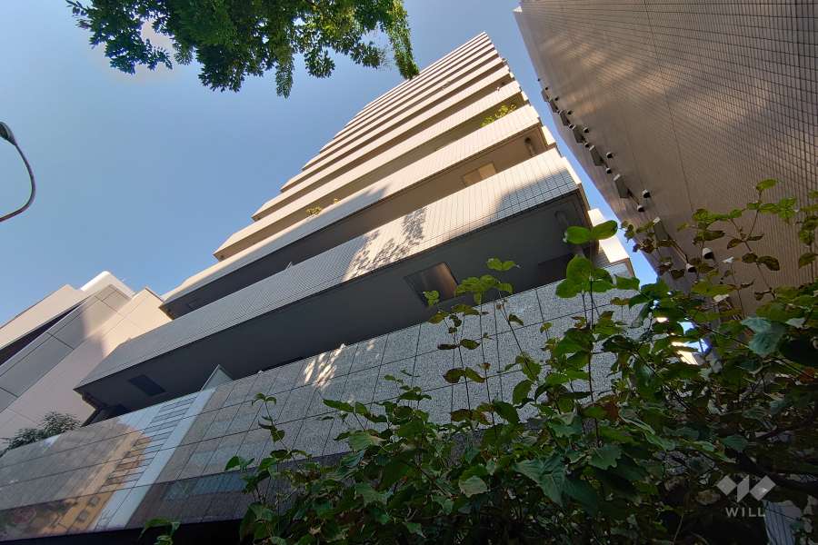 クレッセント渋谷神泉の外観（南西側から）