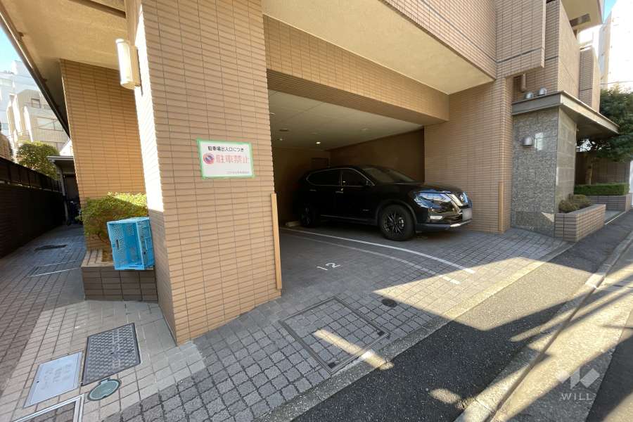 敷地内駐車場（屋内平面式）