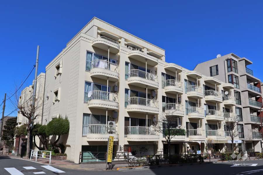 シャンボール松濤の外観（南西側から）