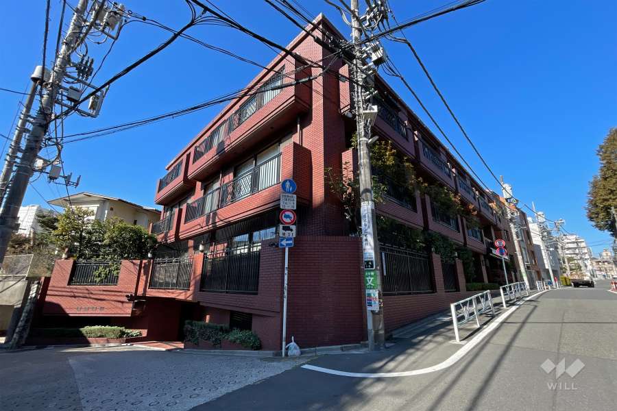 ドムス広尾西館の外観(東側から)