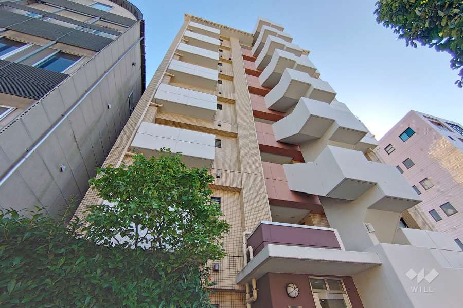 ハイローズ代々木上原の外観（北東側から）