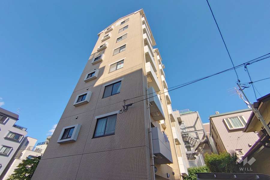 ハイローズ代々木上原の外観（南西側から）