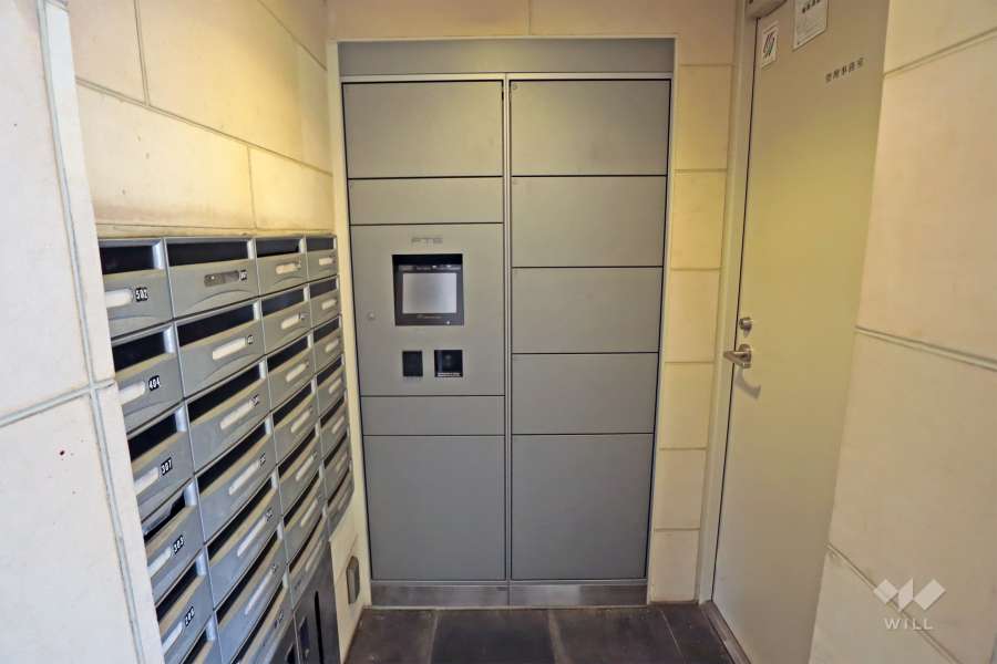 宅配ボックスと共用ポスト