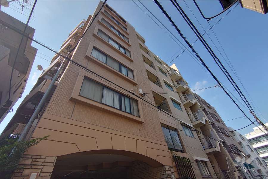 フォリア松濤の外観（南東側から）