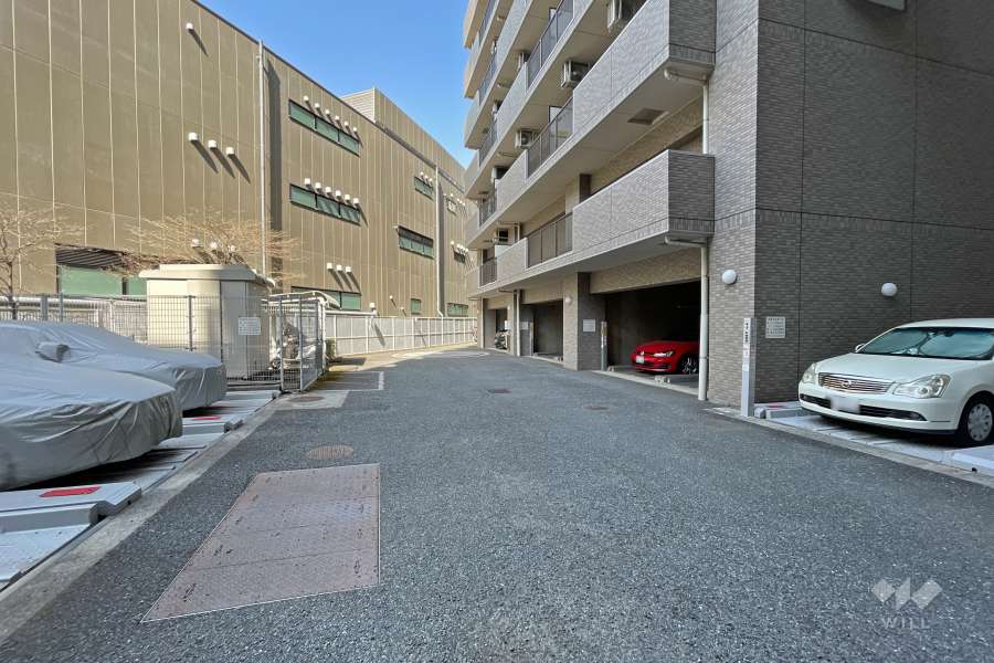 敷地内駐車場（屋内平面式）