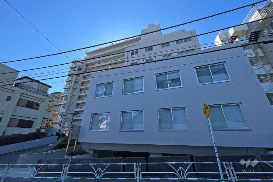 広尾マンションの外観（北西側から）