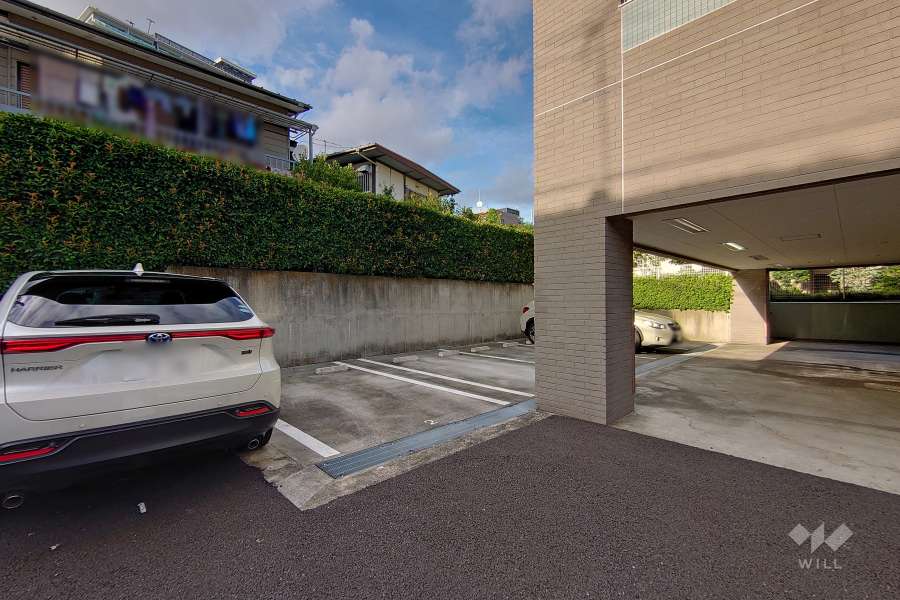 敷地内駐車場（屋外平面式）