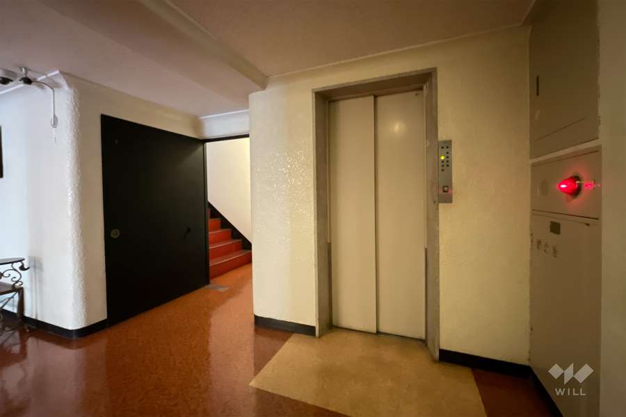 エレベーターホール