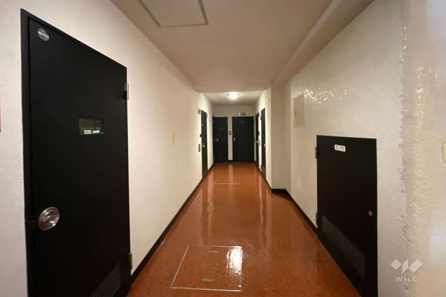 マンション内の通路