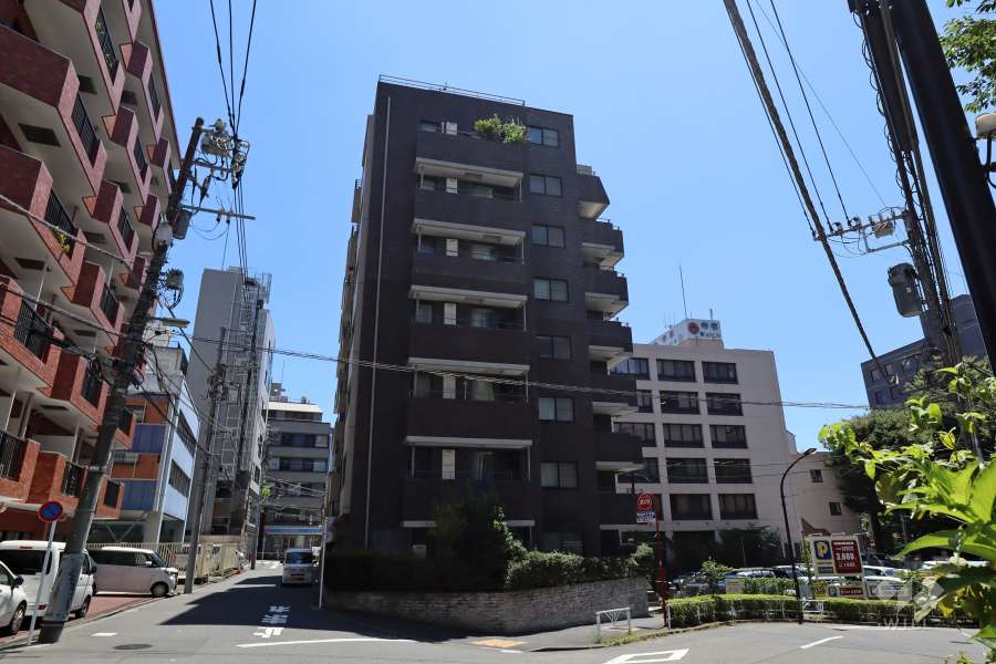東急ドエルアルス渋谷八幡坂の外観（北西側から）
