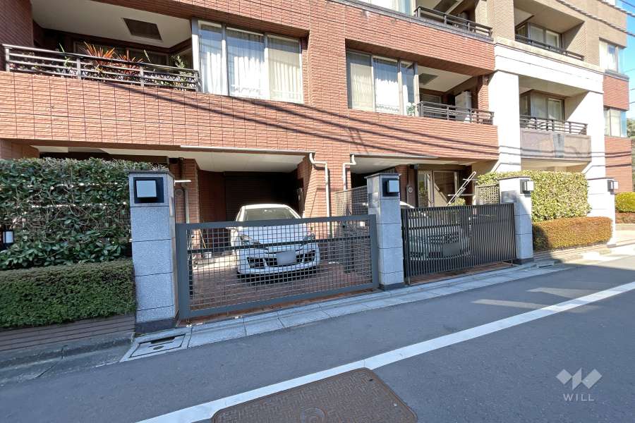 敷地内駐車場（屋外平面式）