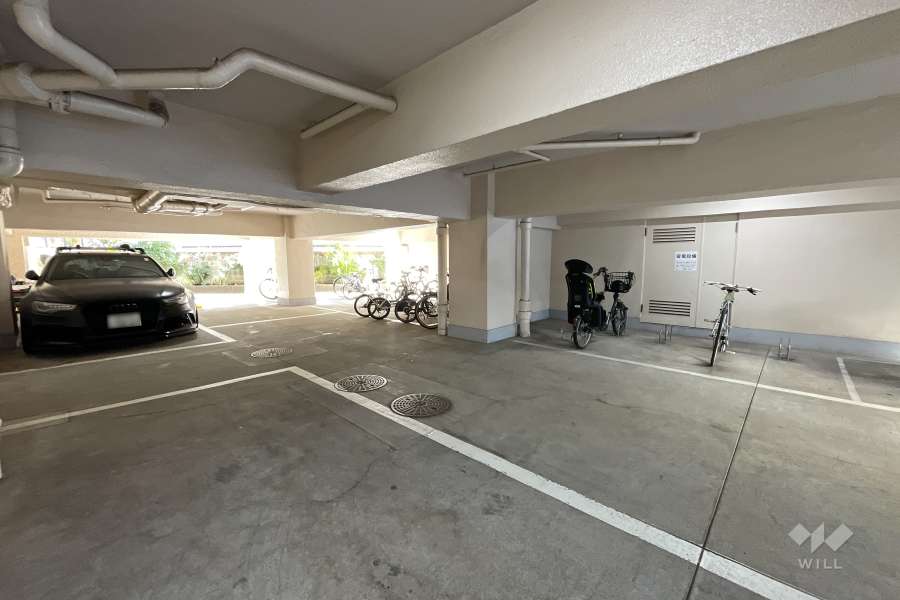 敷地内駐車場（屋内平面式）