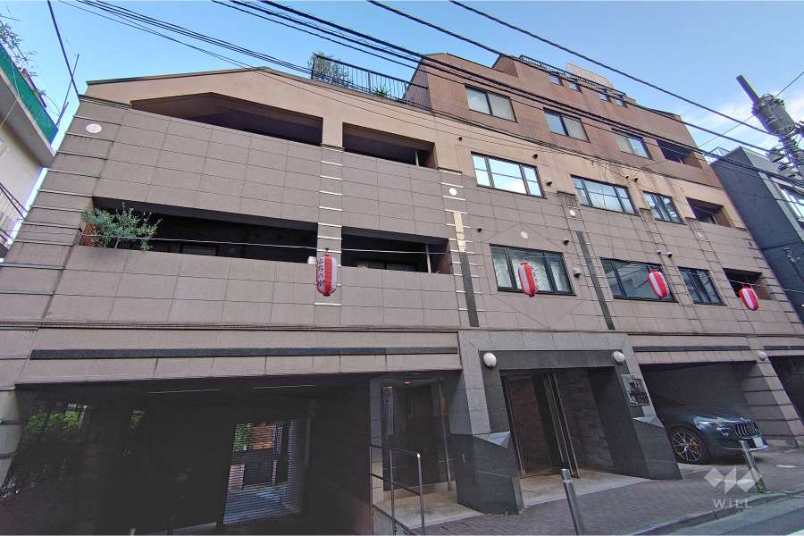 トゥールロワイヤル神宮前の外観（北西側から）