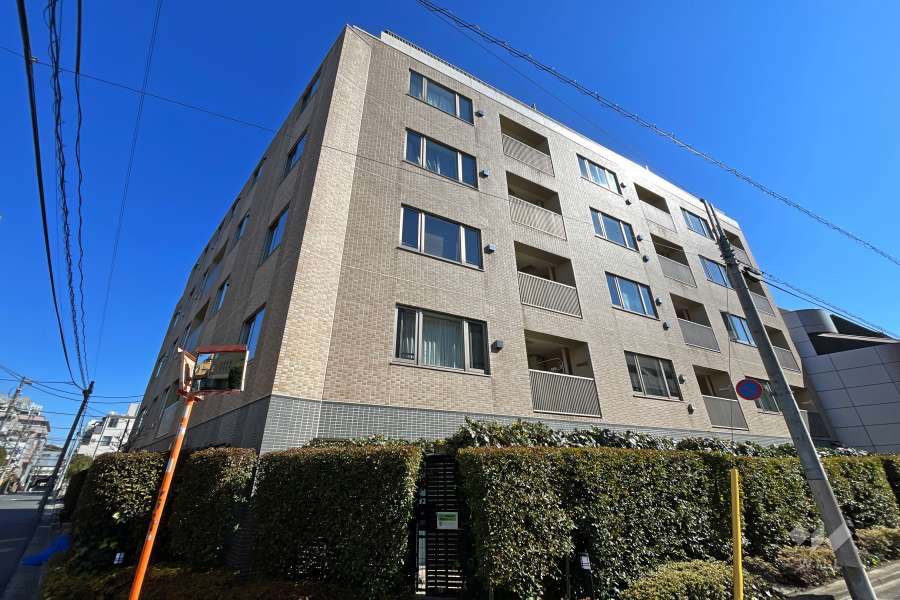 パークハウス外苑西の外観（南西側から）