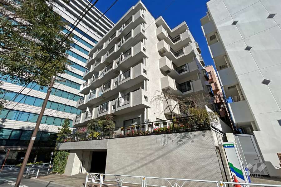 パセオ青山の外観（南東側から）