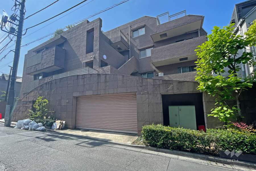 ロワヴェール表参道の外観（北西側から）