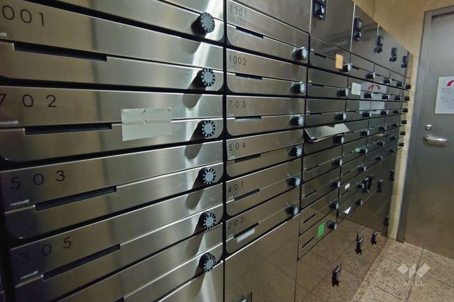 宅配ボックスと共用ポスト