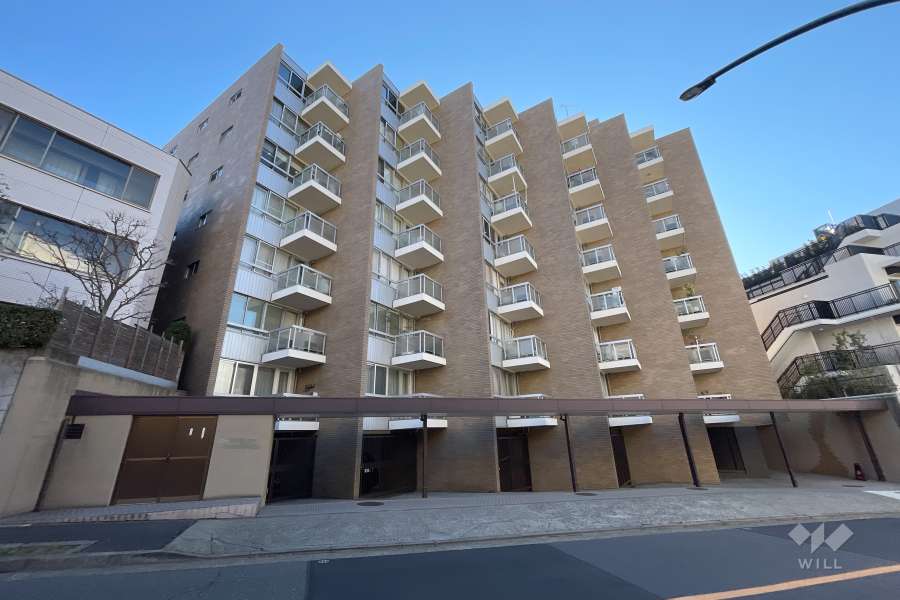 青山コーポラスの外観(北西側から）