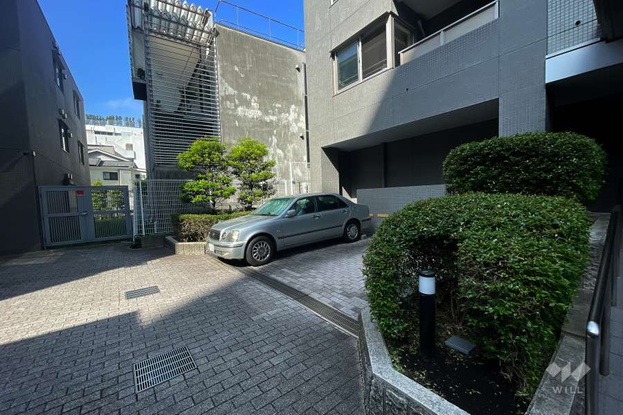 敷地内駐車場（屋外平面式）