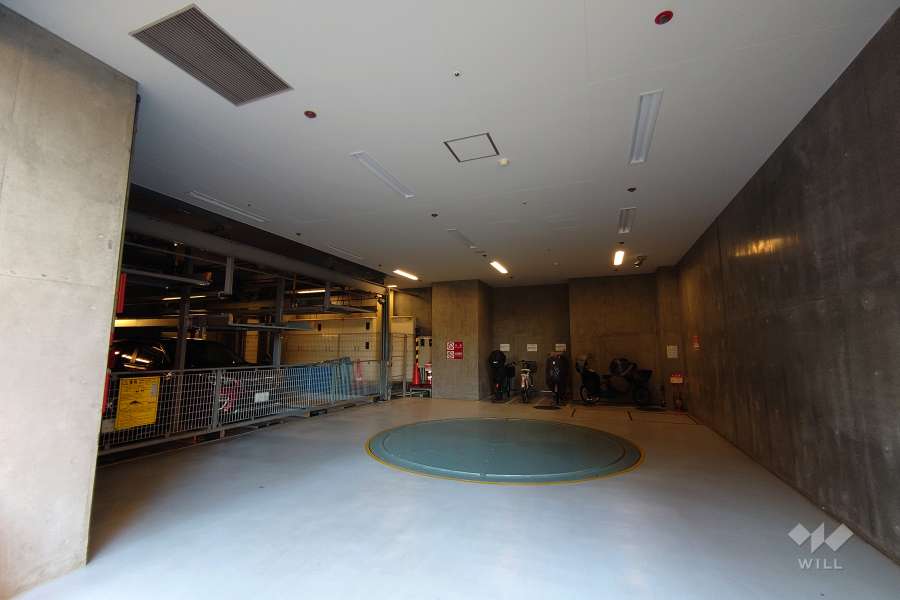 敷地内駐車場（屋内機械式）
