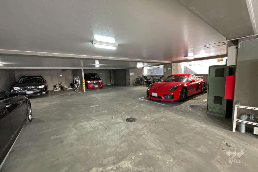 敷地内駐車場（屋内平面式）