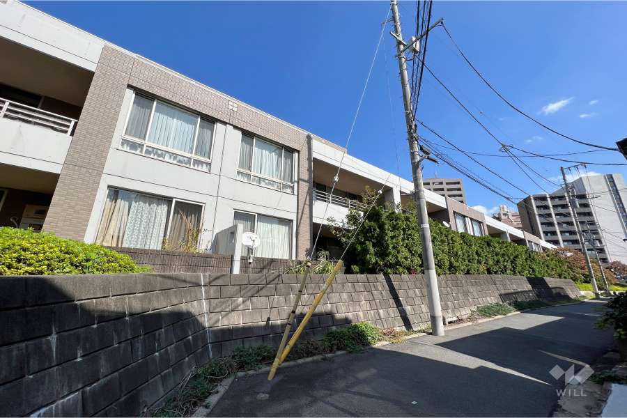 パークグランディ代々木の外観（北西側から）