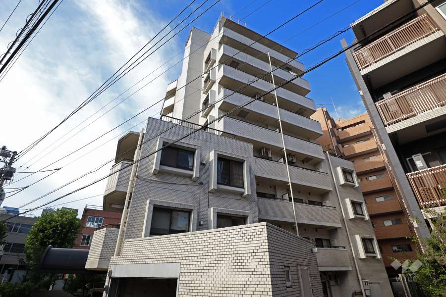 ライオンズマンション代々木第二の外観（南側から）