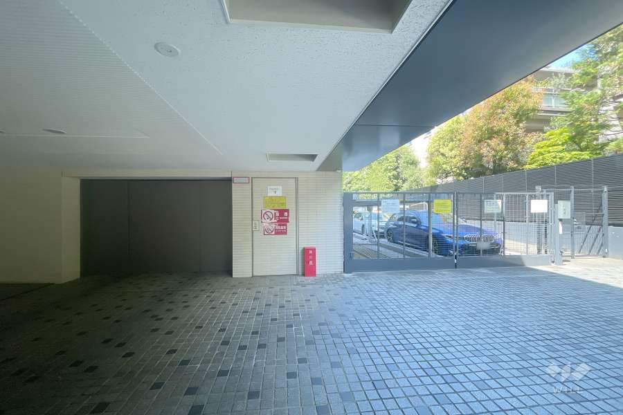 敷地内駐車場（屋外機械式・屋内機械式）