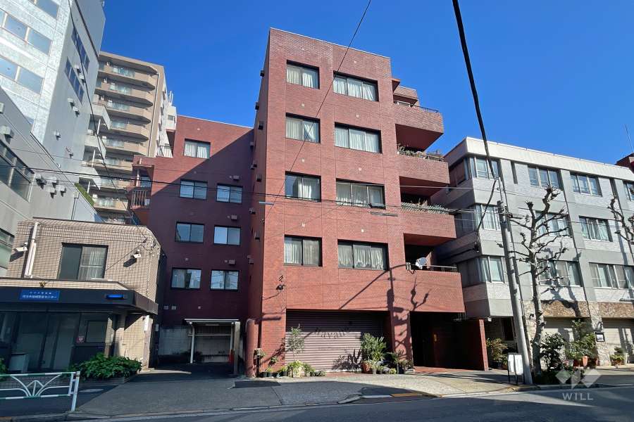 東高西参道ペアシティの外観（南西側から）