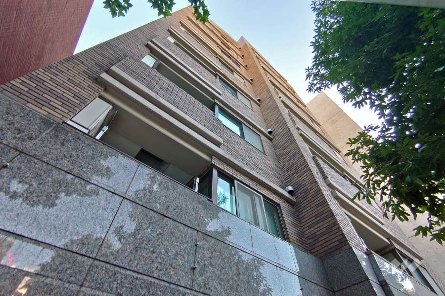 ファミールグラン神宮外苑前の外観（北東側から）