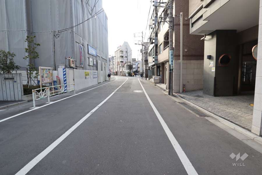 敷地南西側の前面道路