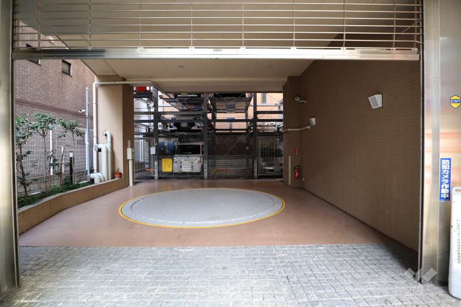 敷地内駐車場（屋内機械式）
