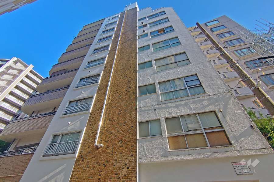 第8宮庭マンションの外観（北西側から）