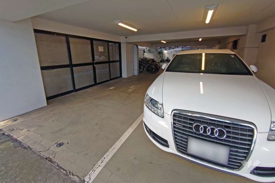 敷地内駐車場（屋内平面式）