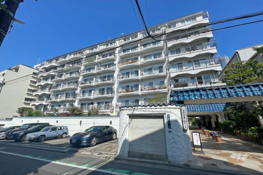 秀和参宮橋レジデンスの外観（南東側から）