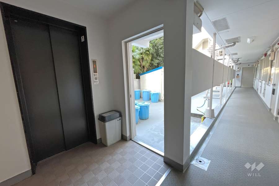 共用のエレベーター