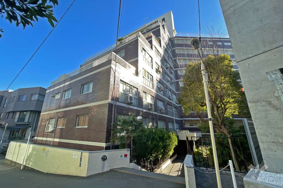 原宿コーポ別館の外観（西側から）