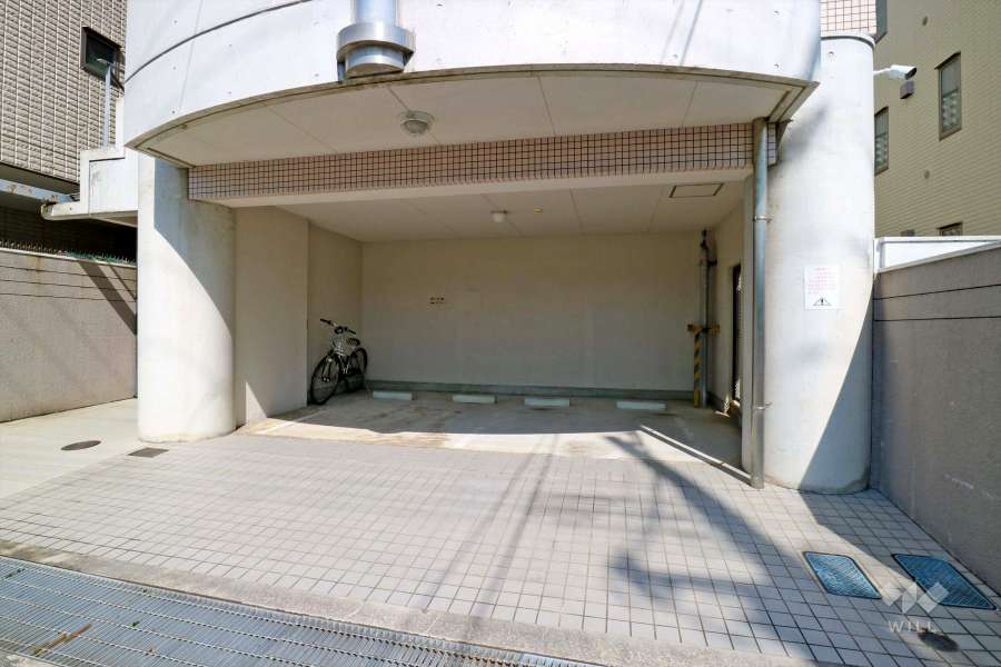 敷地内駐車場（屋内平面式）