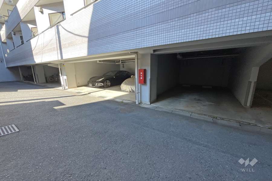 敷地内駐車場（屋内平面式）