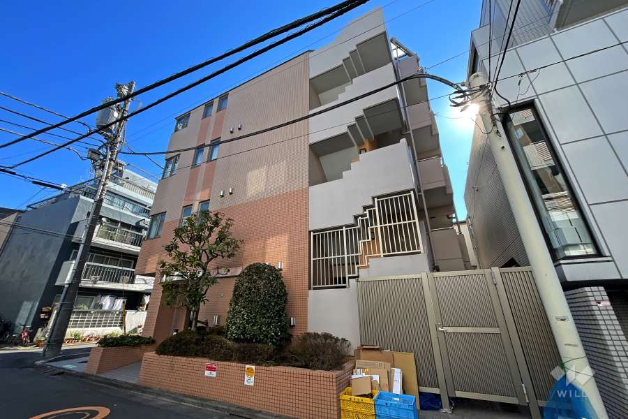 イトーピア神宮外苑の外観（西側から）