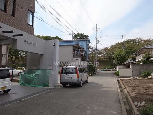 すぐ西側には武庫川が流れています。