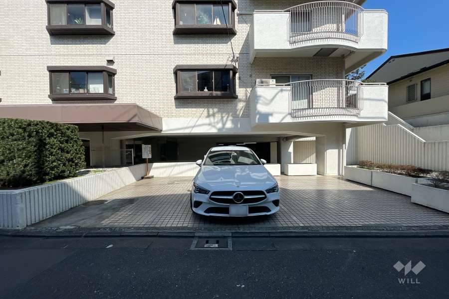 敷地内駐車場（屋外平面式）