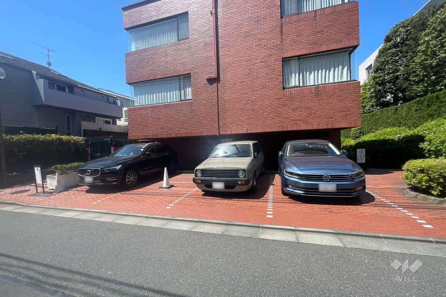 敷地内駐車場（屋外平面式）