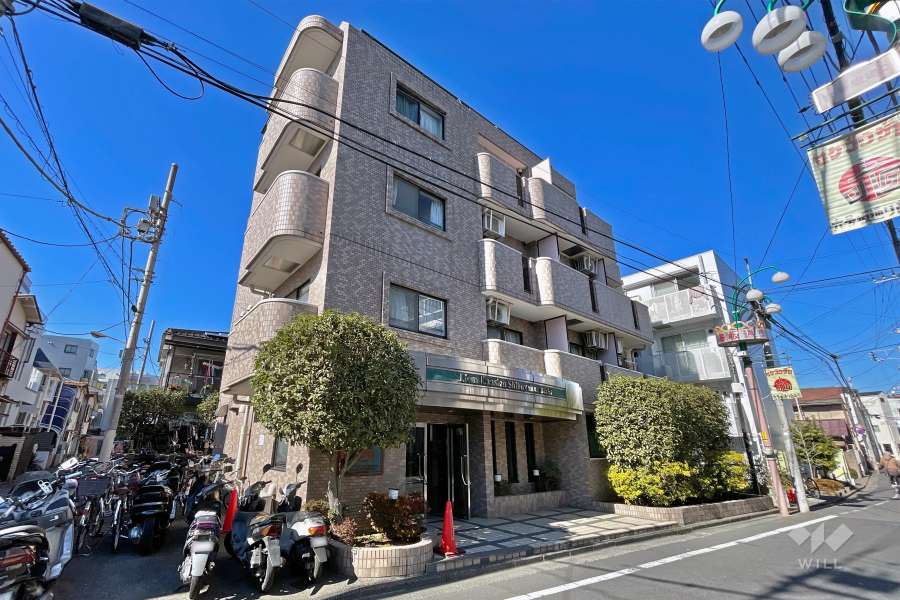 ライオンズマンション渋谷本町の外観（南側から）