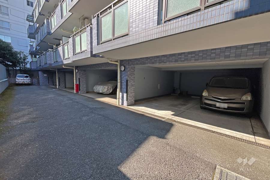 敷地内駐車場（屋内平面式）