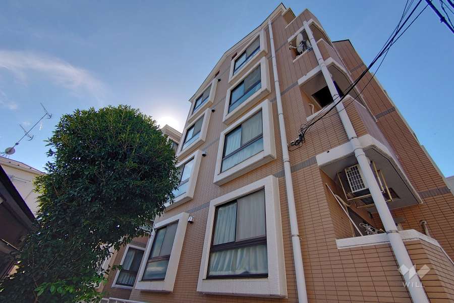 ジェイパーク笹塚の外観（南東側から）