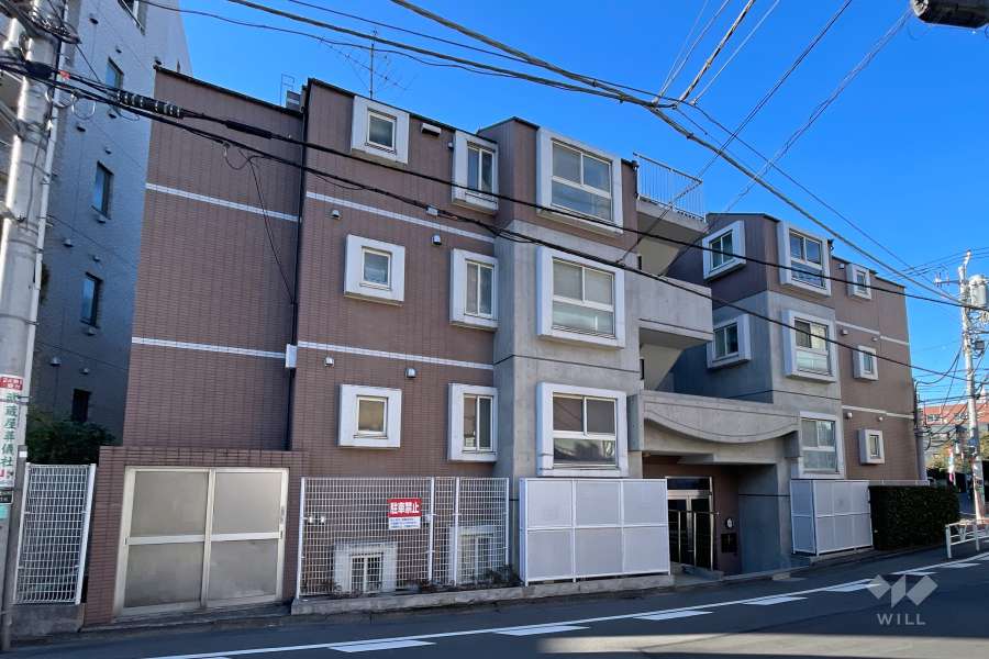 ジェイパーク代々木上原の外観（北東側から）